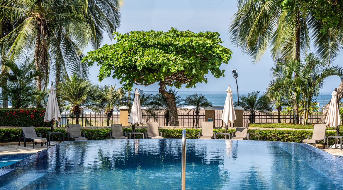 Elegant Oceanfront Living Condo at Acqua Residences Jaco