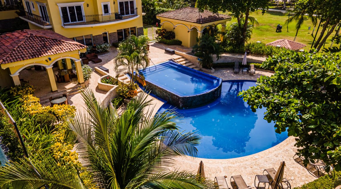 Elegant Oceanfront Living Condo at Acqua Residences Jaco