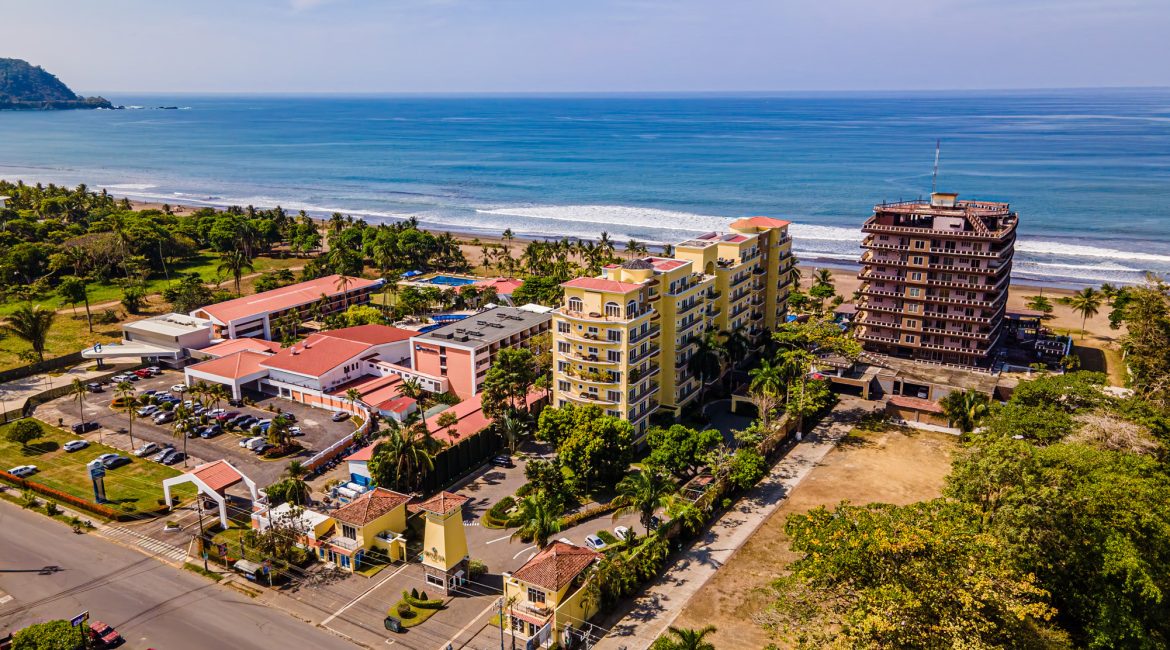 Elegant Oceanfront Living Condo at Acqua Residences Jaco