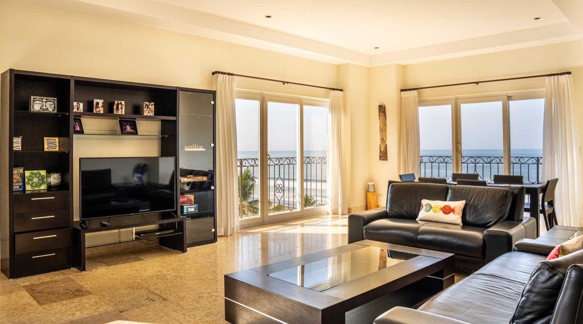 Elegant Oceanfront Living Condo at Acqua Residences Jaco