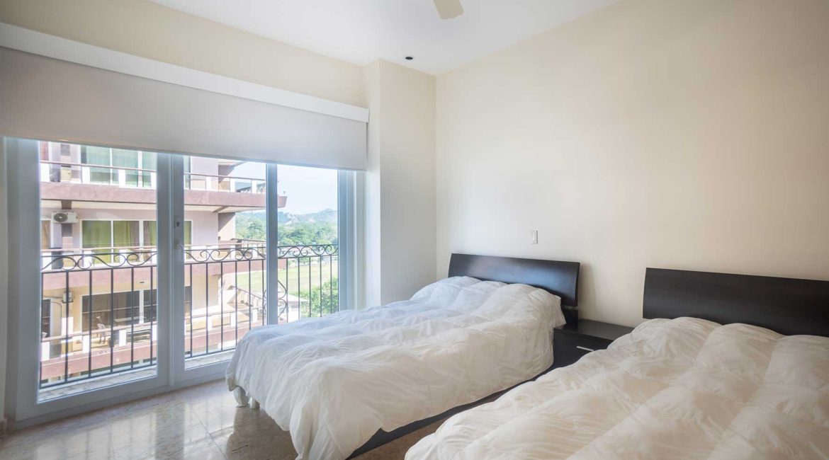 Elegant Oceanfront Living Condo at Acqua Residences Jaco