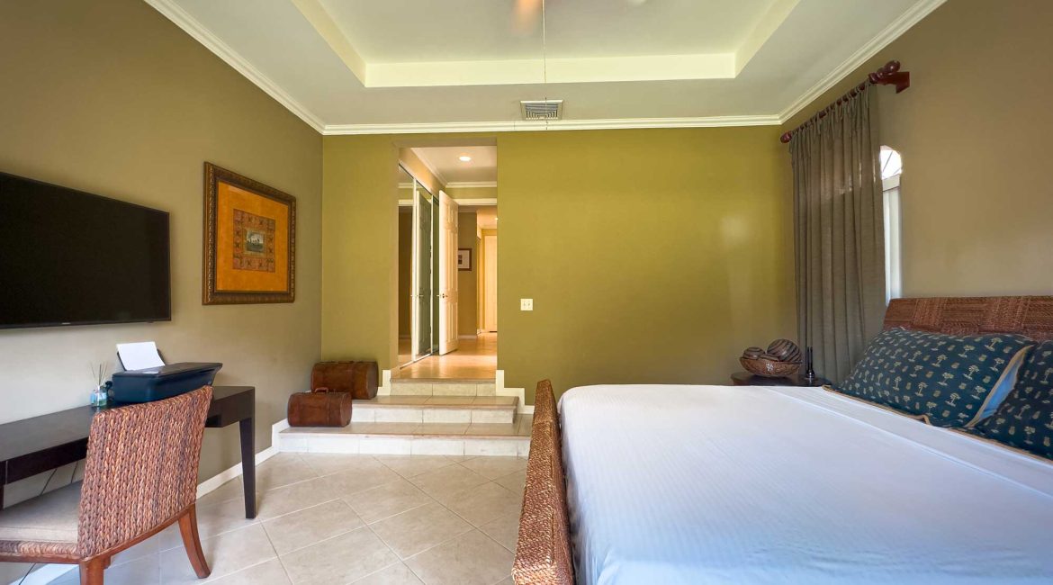 Los Sueños Resort – Best Value Condo – La Colina F14