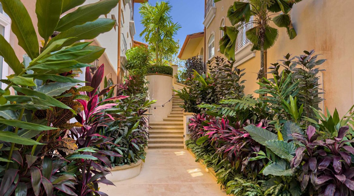 Los Sueños Resort – Best Value Condo – La Colina F14