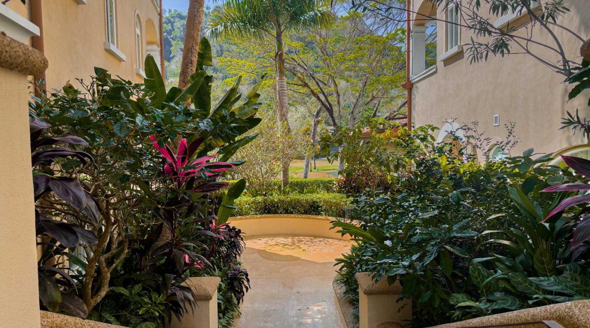 Los Sueños Resort – Best Value Condo – La Colina F14