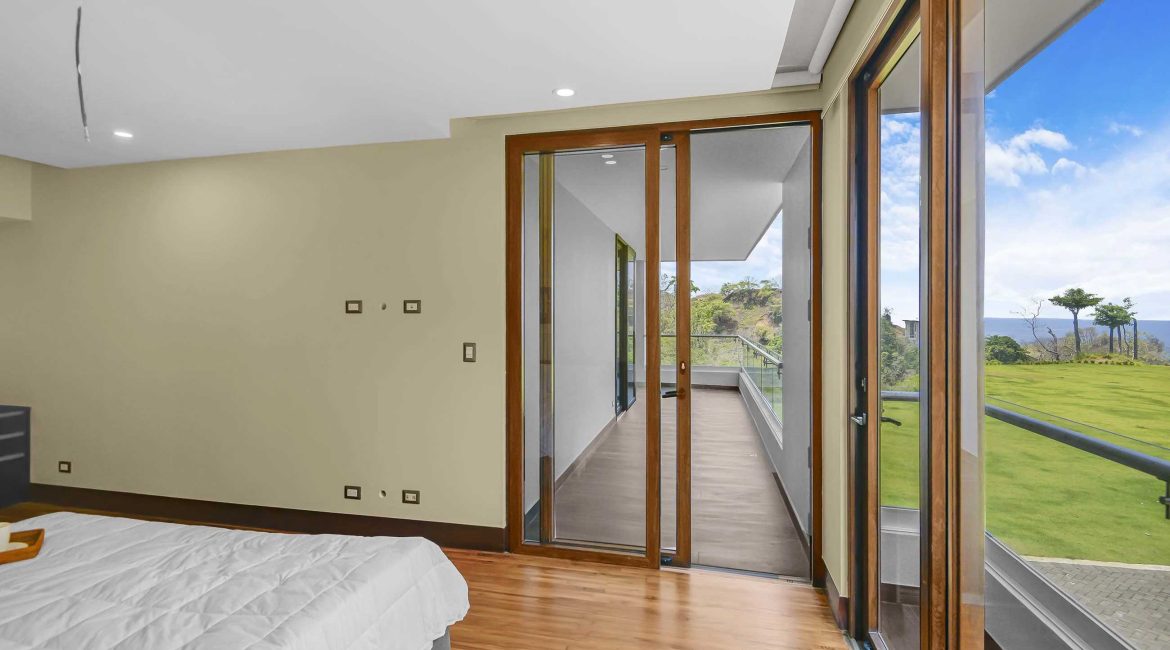 Ocean View Condos for Sale in Faro Escondido 2, Central Pacific