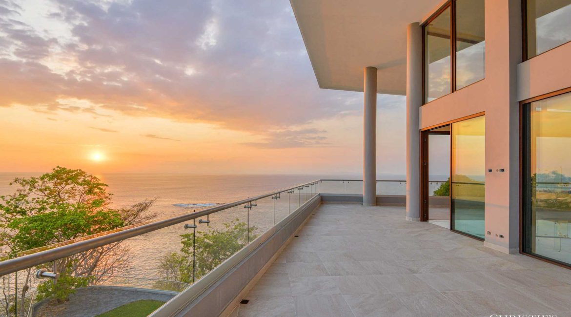 Luxury Double Pool Penthouse Residence – Faro Escondido