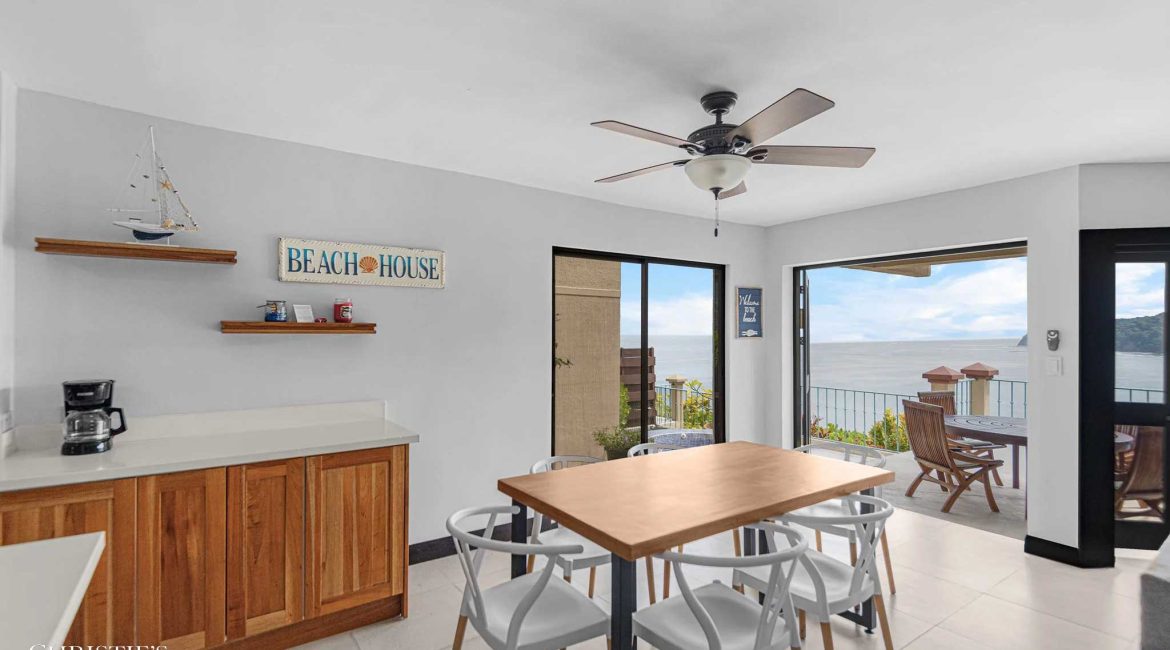 Oceanview Apartment in Faro Escondido – Private Living, Owners Only
