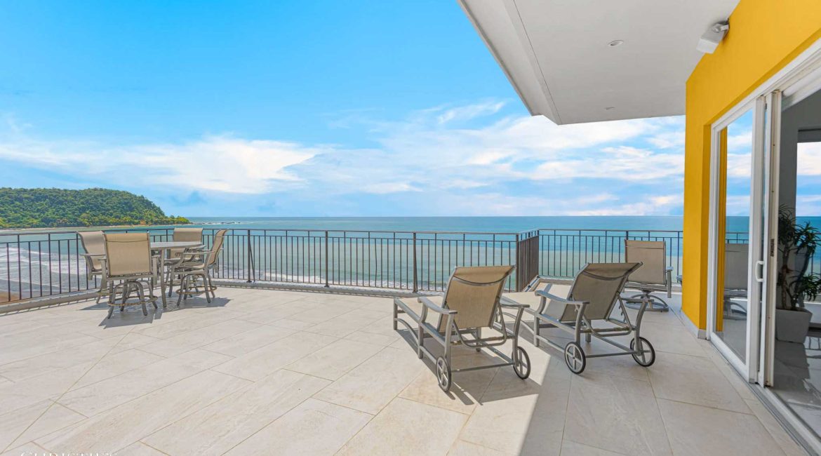 Vista Las Palmas – Executive Oceanfront Penthouse 11B