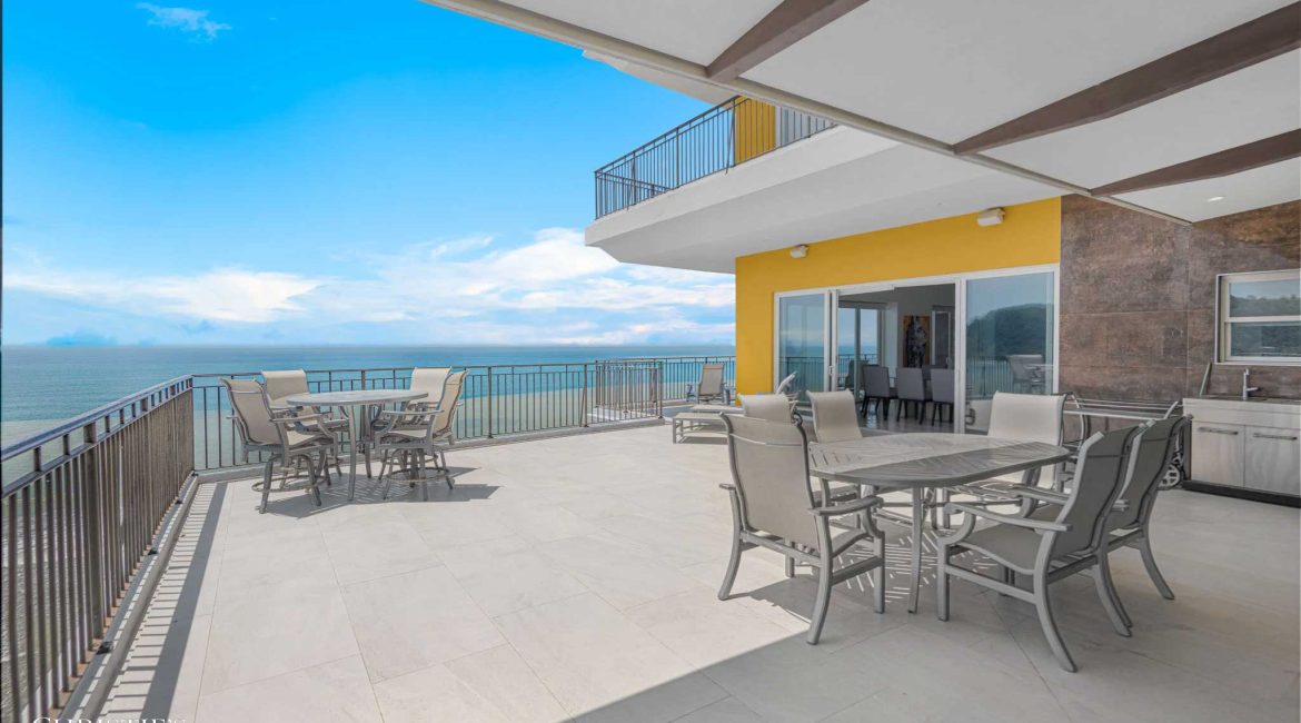 Vista Las Palmas – Executive Oceanfront Penthouse 11B