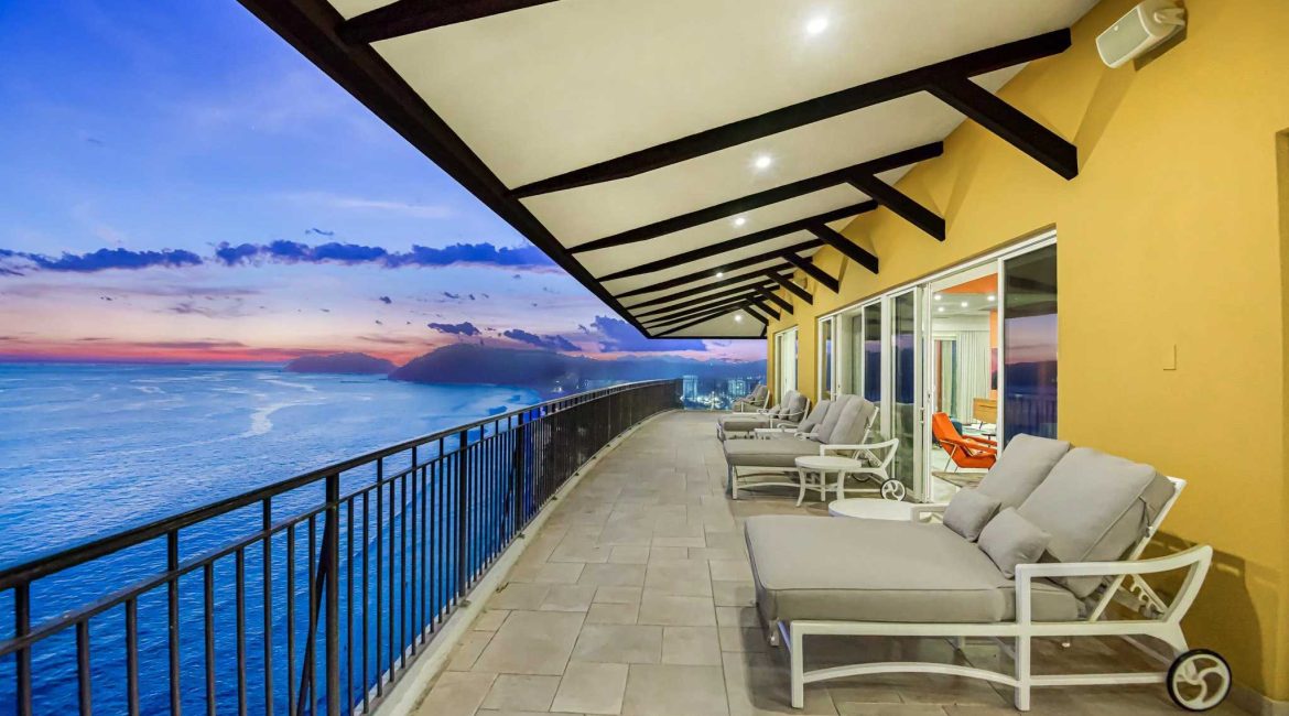 Vista Las Palmas Penthouse